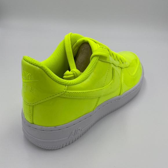 nike air force 1 flyknit low men's